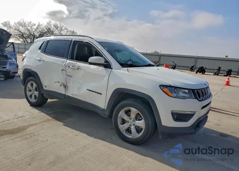 2018 Jeep Compass Latitude z USA, uszkodzony, nr VIN 3C4NJDBB2JT349576